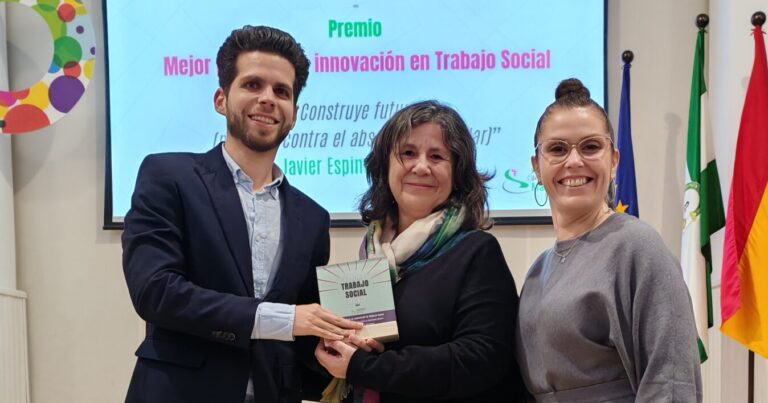 Entra del premio innovación en Trabajo Social a Jábega Social